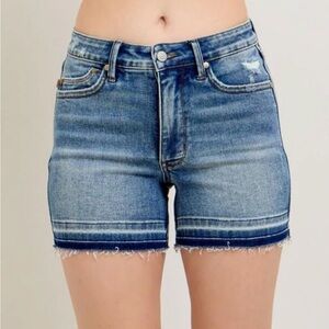 NWT Judy Blue Mid Rise Sz L Tummy Control Vintage Wash Release Hem Denim Shorts